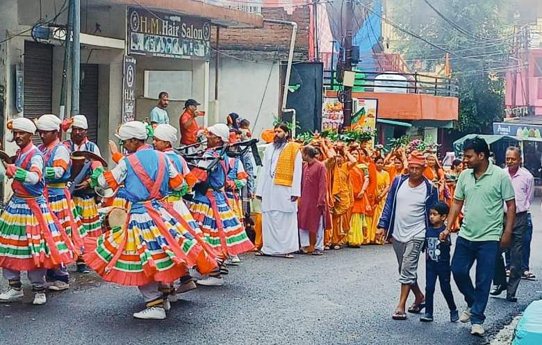 Bhagwat Katha started after Kalash Yatra in Jakhandevi