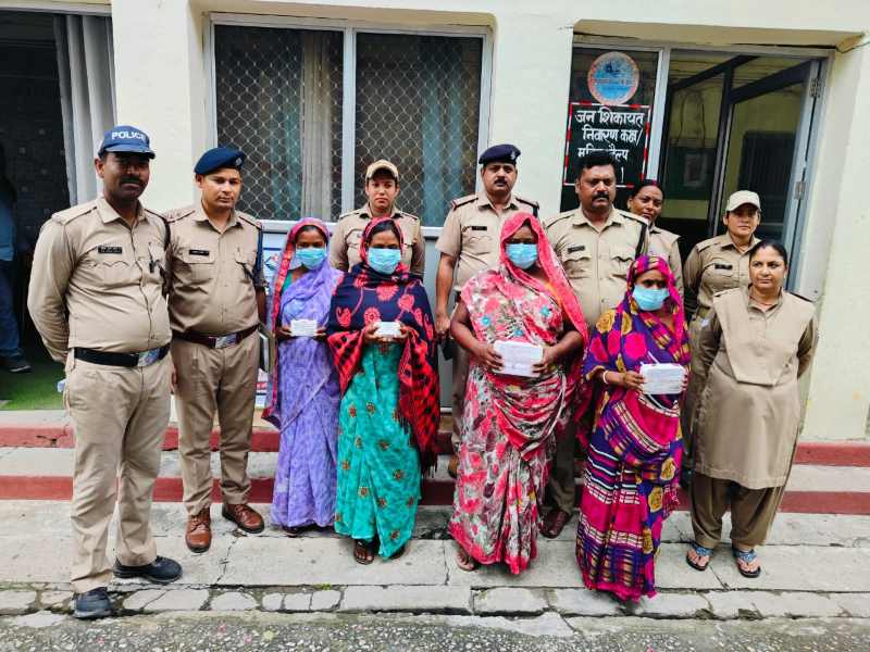 Gang of women cheating jewelery exposed: Police arrested four accused women