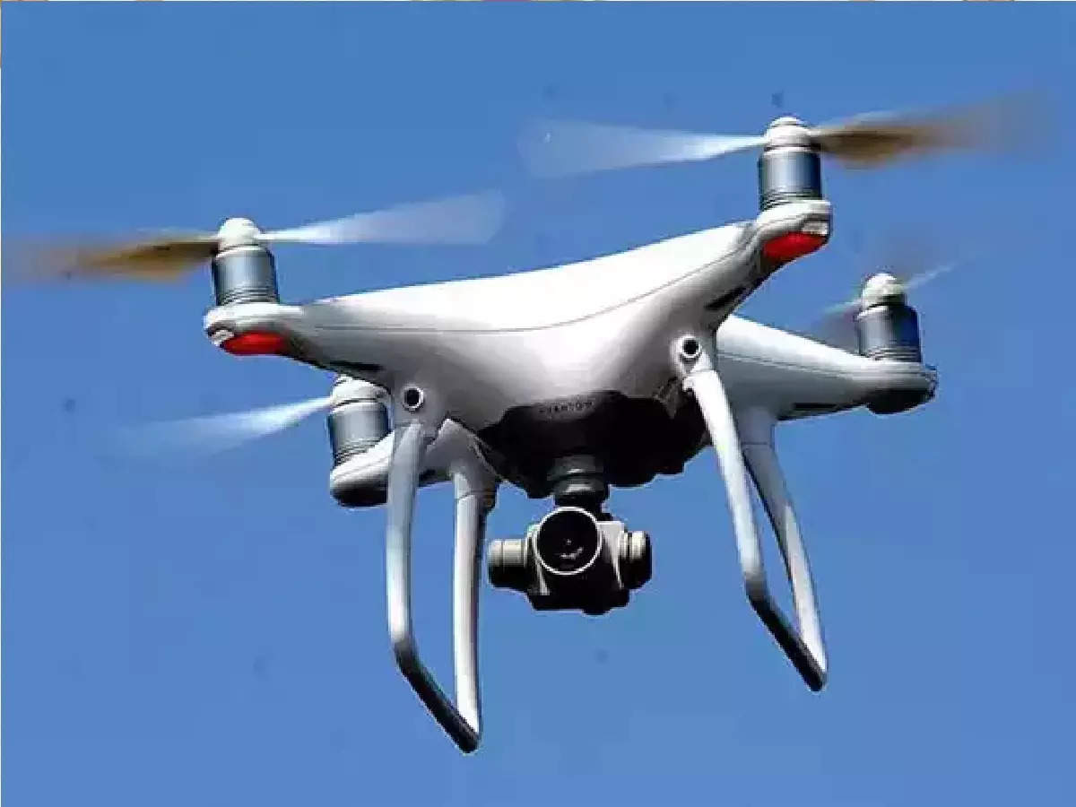 If you are not getting a job, no problem, now you can earn money by flying drones, know how