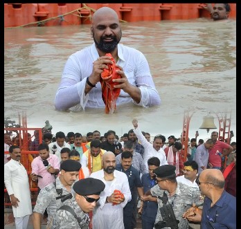 Despite his vow to oust Nitish Kumar from power not being fulfilled, Samrat Choudhary took off his turban