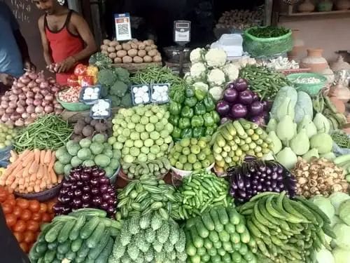 Vegetable prices have shot up, tomatoes have become more expensive, red onions are also making people cry