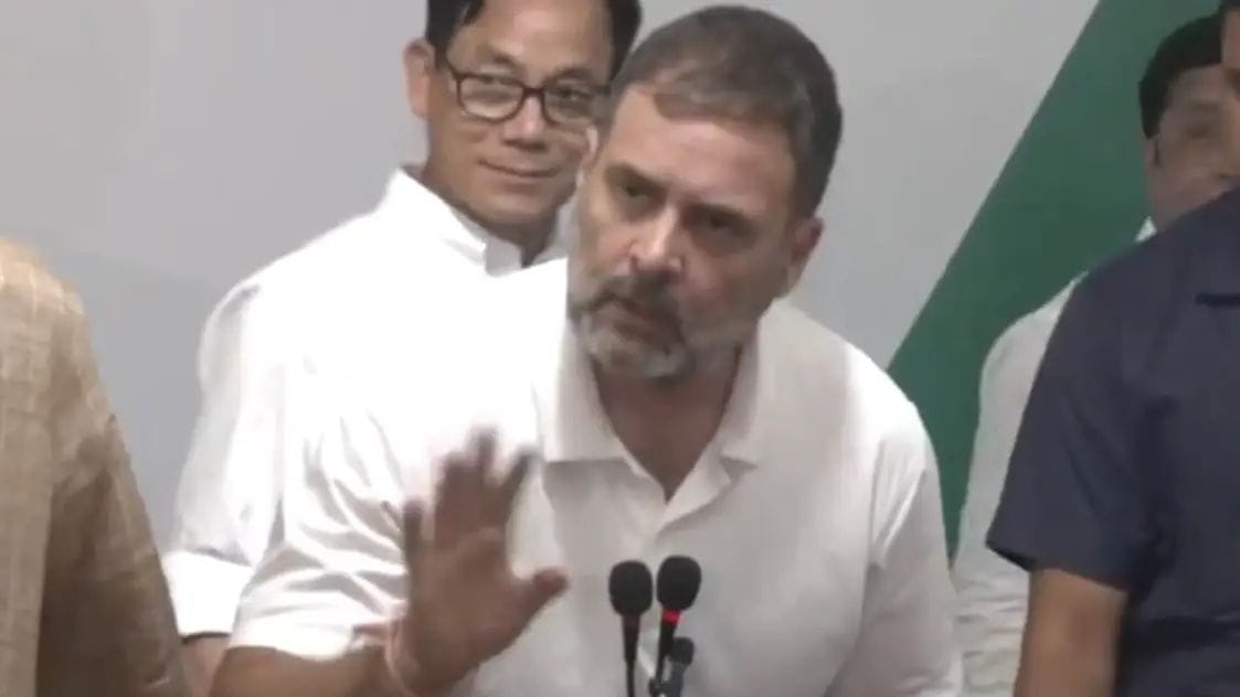 Respect what I am saying… Rahul Gandhi left the press conference after getting irritated with the questions of the journalists