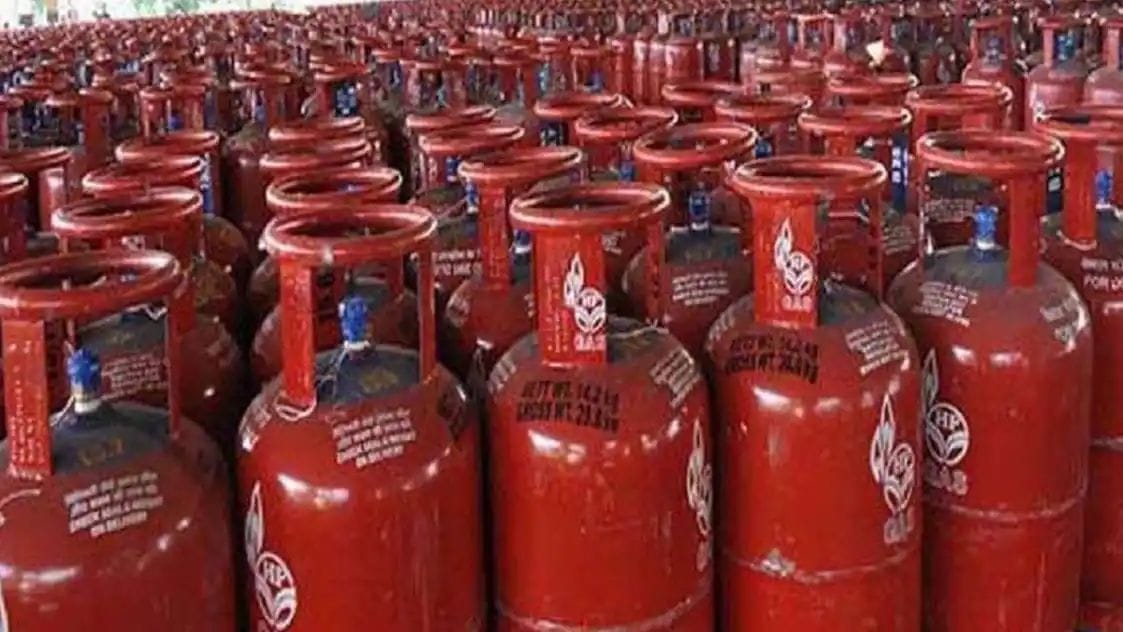 Domestic cylinder of 831 will now cost 450 rupees, gas cylinder prices will change on August 1