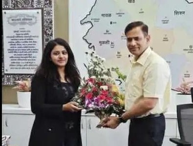 Know about IAS Pooja Khedkar, whose VIP demand created a stir