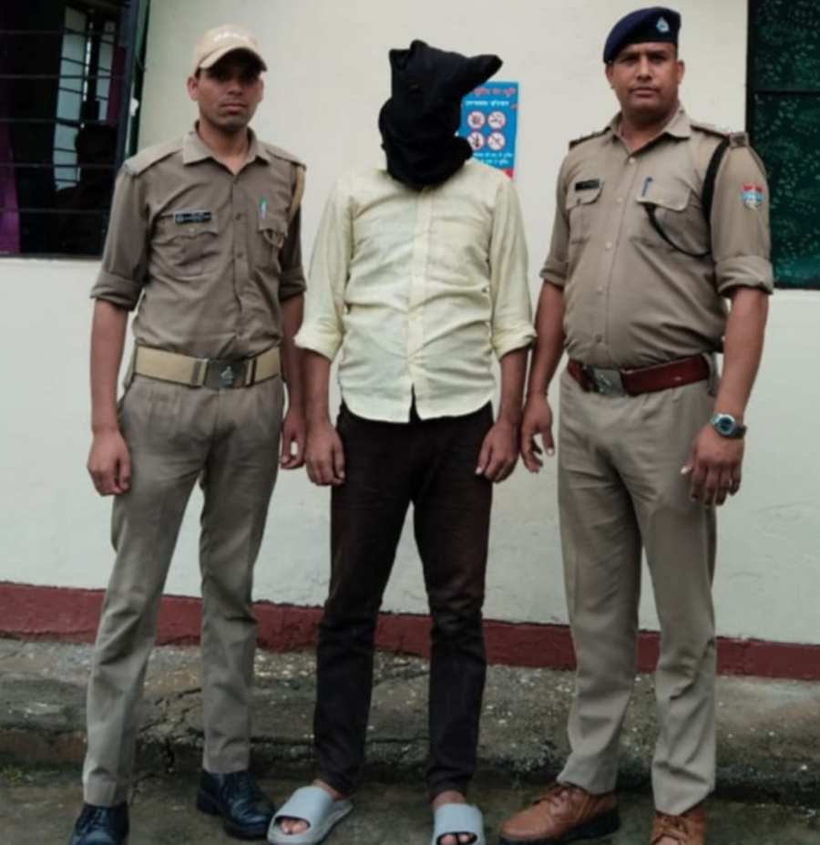 Natwarlal, who cheated in the name of job, arrested from Haldwani