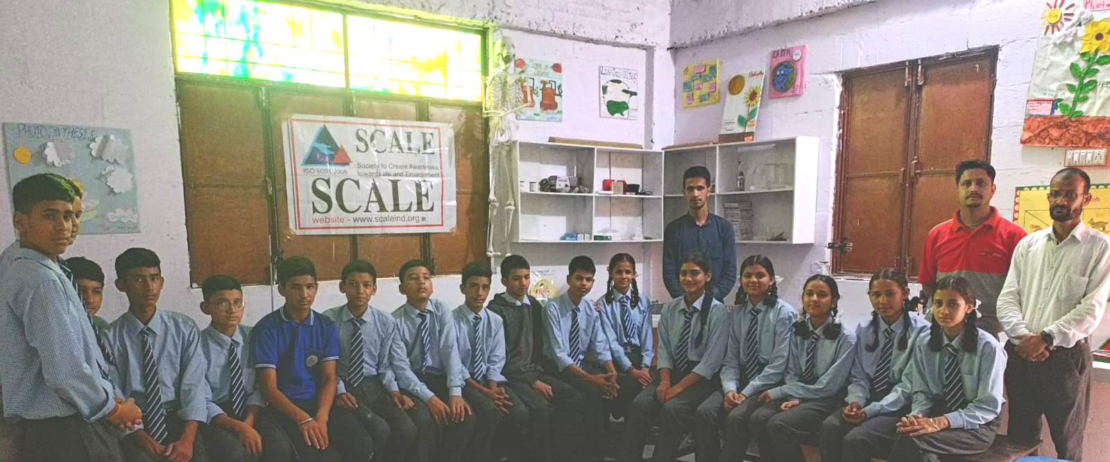 Science laboratory started in Gyan Vigyan Children Academy Hawalbagh, Scale organization is cooperating