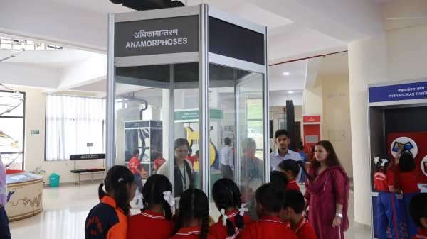 Children of Shishu Mandir Jeevandham understood climate change and depths of space.