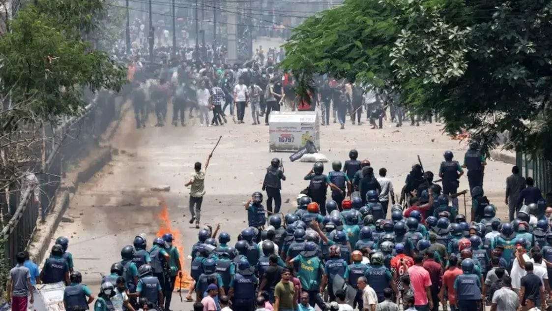 32 killed in Bangladesh violence, Indians also alerted, helpline number also released