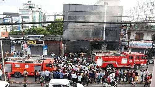 Fire broke out in the basement of the diagnostic centre, the fire brigade brought the fire under control after a lot of effort