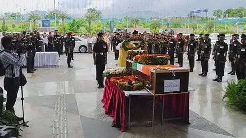 A son of Uttarakhand came wrapped in the tricolor on Independence Day, CM and Governor paid tribute