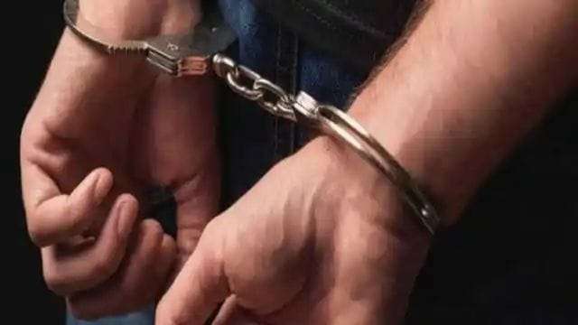 Two people caught cheating in teacher recruitment exam, police arrested them