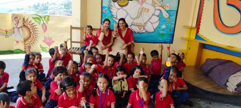 Rakhi festival celebrated in Saraswati Shishu Mandir Jeevandham of Almora, children celebrated the festival