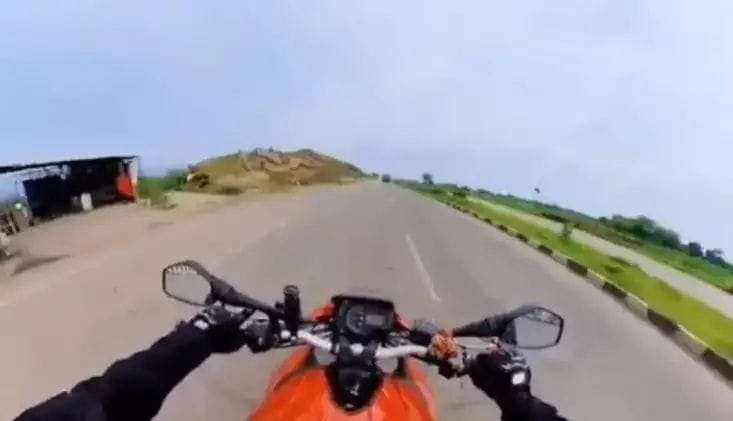 Youtuber died in a road accident, high speed took his life, live video of his death went viral