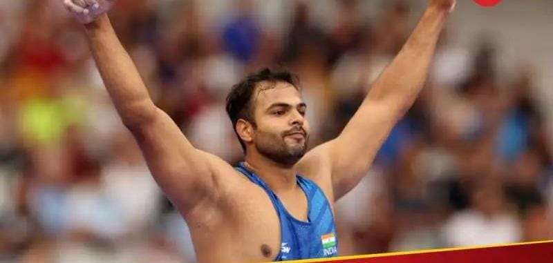 He lost his father in childhood, then lost one of his legs in a road accident, but did not accept defeat, know the story of struggle of Sumit who won the gold medal