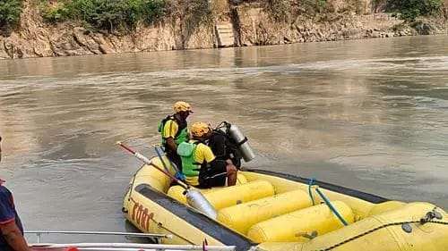 Two persons still missing in Ganga, search operation continues