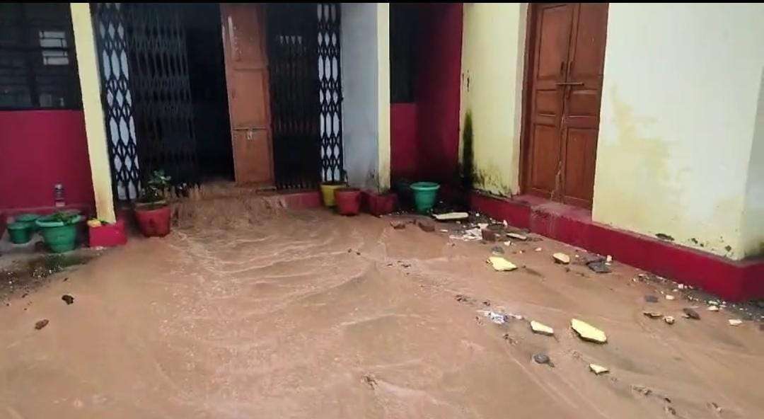 Continuous rain caused havoc, debris entered the Deputy Education Officer's office here