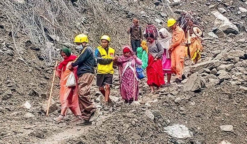 During the Kedarnath Yatra, it will be mandatory for pilgrims to wear helmets in dangerous areas