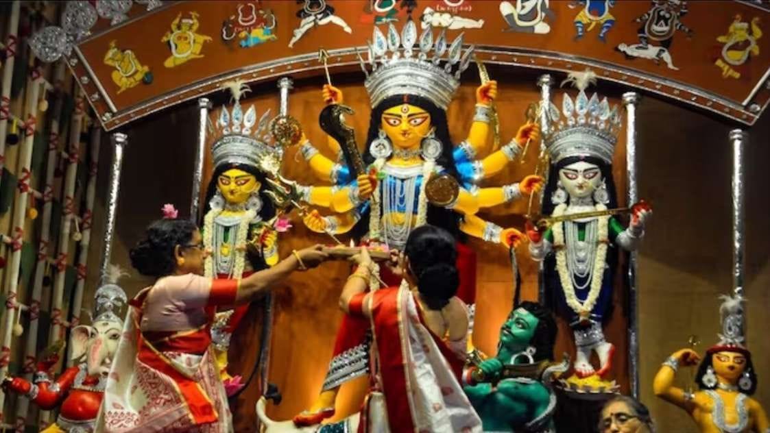 Before Durga Puja, Hindus in Bangladesh received threats, Rs 5 lakh ransom demanded