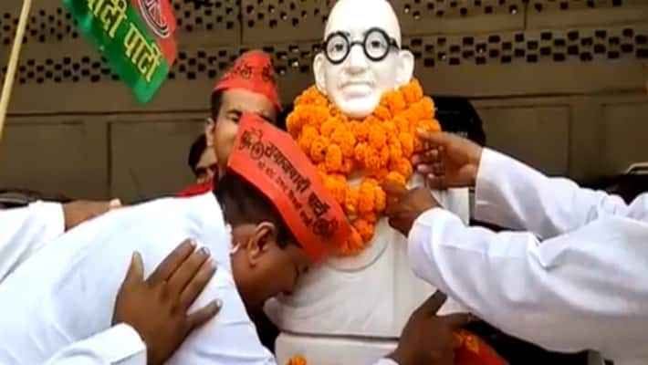 On Gandhi Jayanti, a leader showed such drama that people could not stop laughing, video goes viral