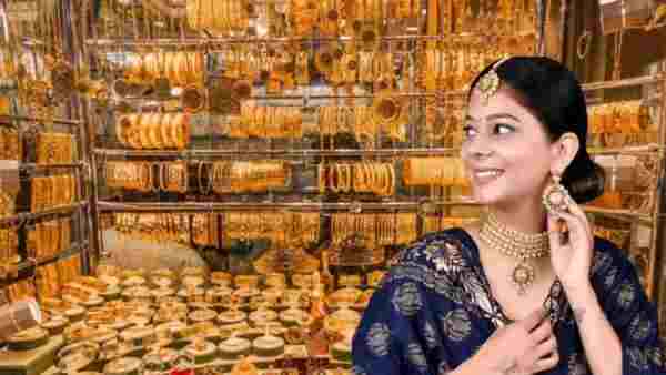 gold-prices-fall-before-dhanteras-see-the-price-of-24-carat-gold