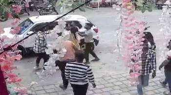 Calling a customer uncle in front of his wife costed the shopkeeper heavily, he beat him badly, then what happened