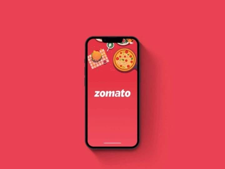 Buzzing flies found in Zomato's warehouse, food items found with future dates already on them