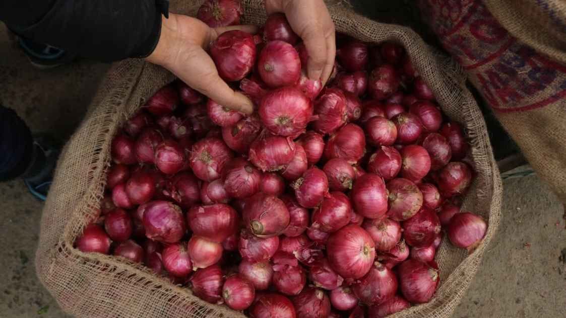 Onion prices rise, prices do not decrease even after festive season