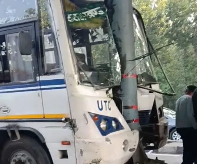 Another accident in Dehradun: Now a bus going to Moradabad collided with a pole, there was a lot of screaming