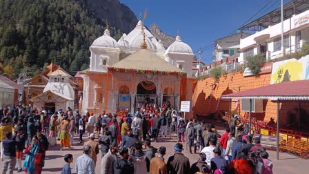 The doors of Gangotri Dham opened after winter, know where devotees can now have darshan