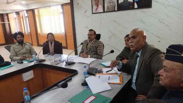 Discussion on Soldiers’ Issues Held at District Welfare Council Meeting