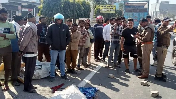 A terrible road accident happened in Uttarakhand