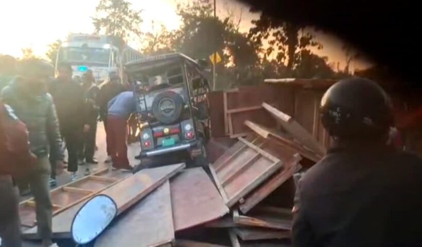 Road accident in Vikasnagar: Car and utility collided due to wrong overtaking of bus, e-rickshaw also hit, six injured