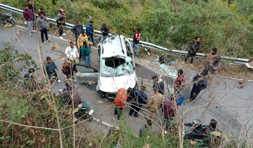 Tragic road accident: Uncontrolled car falls into ditch, driver dies