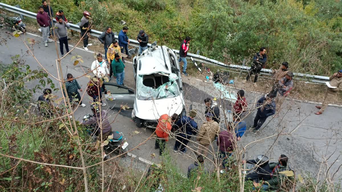 Tragic road accident: Uncontrolled car falls into ditch, driver dies