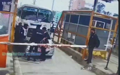 To save toll, the driver ran the bus over the toll worker